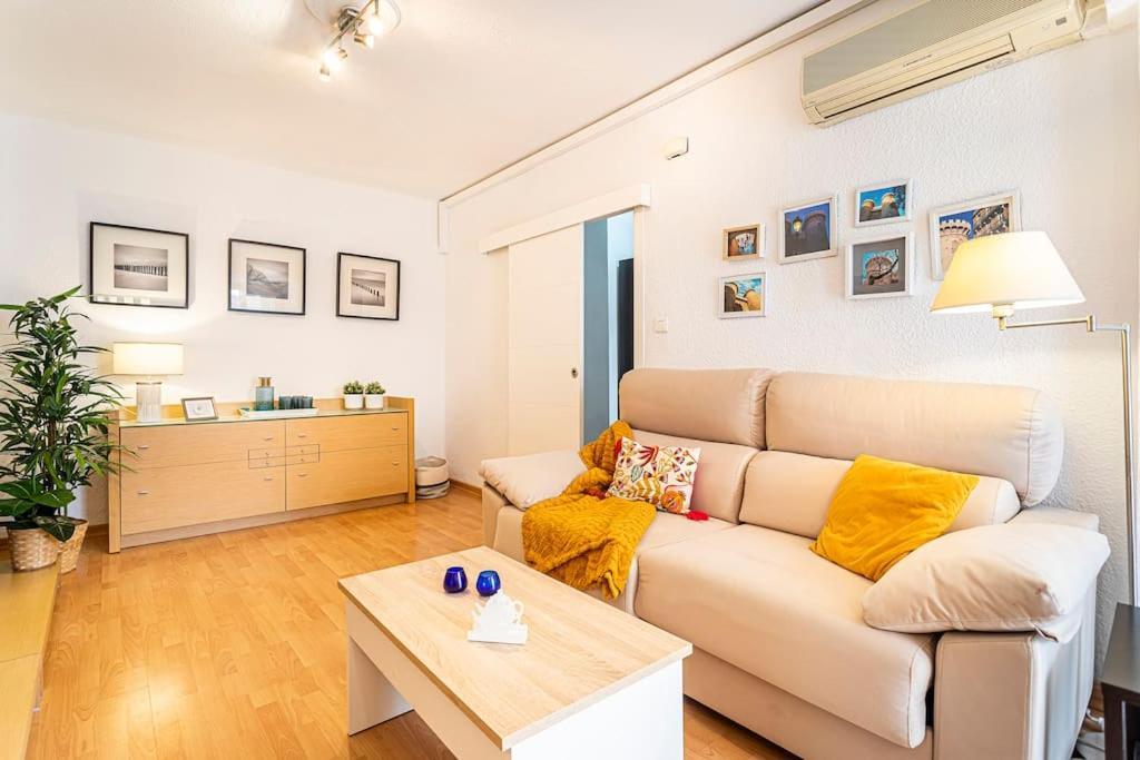 Precioso Piso Moderno: Terraza, A/C, Netflix, Wifi Apartment Valencia Exterior photo