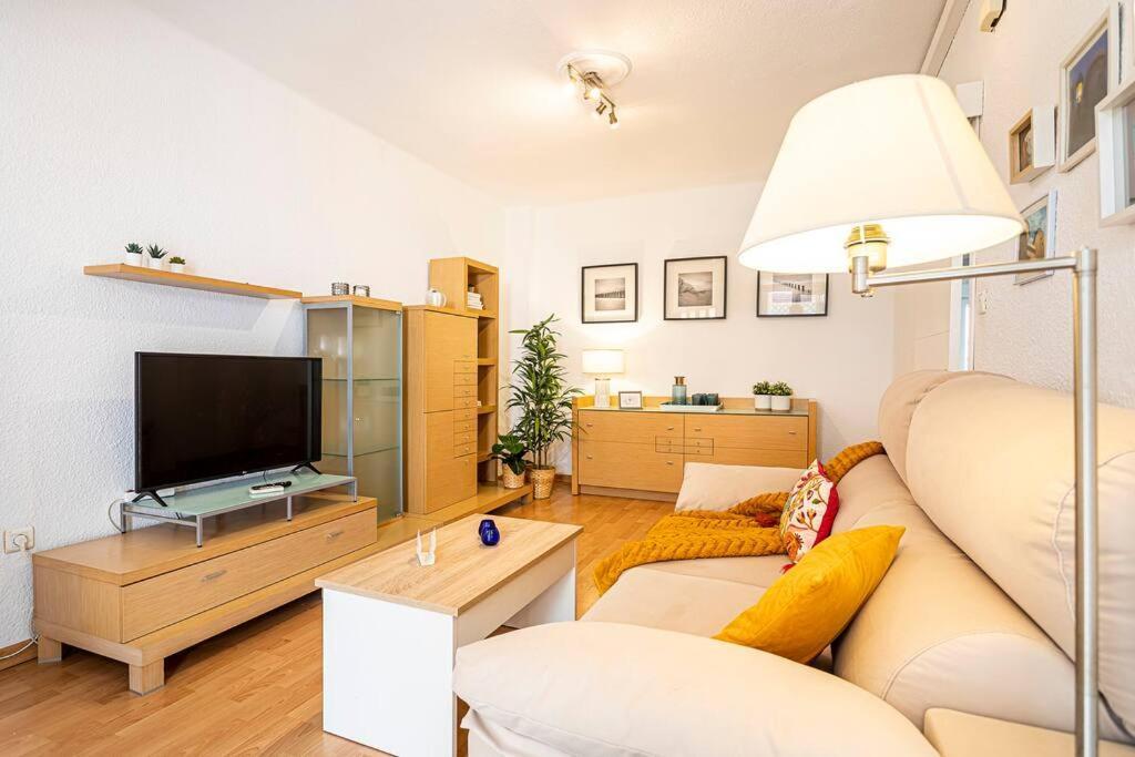 Precioso Piso Moderno: Terraza, A/C, Netflix, Wifi Apartment Valencia Exterior photo